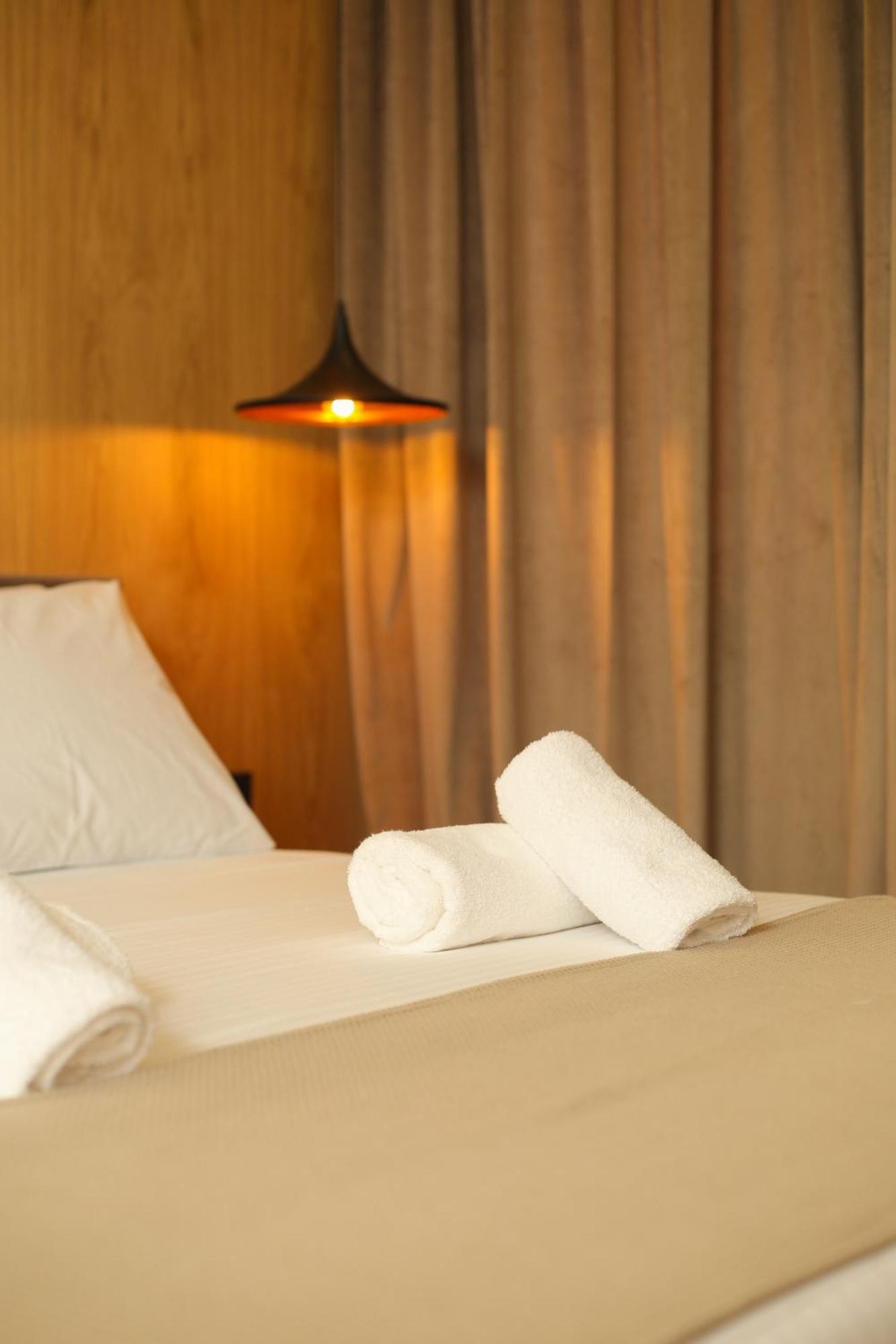 Hotel Brooklyn Vlorë Екстериор снимка
