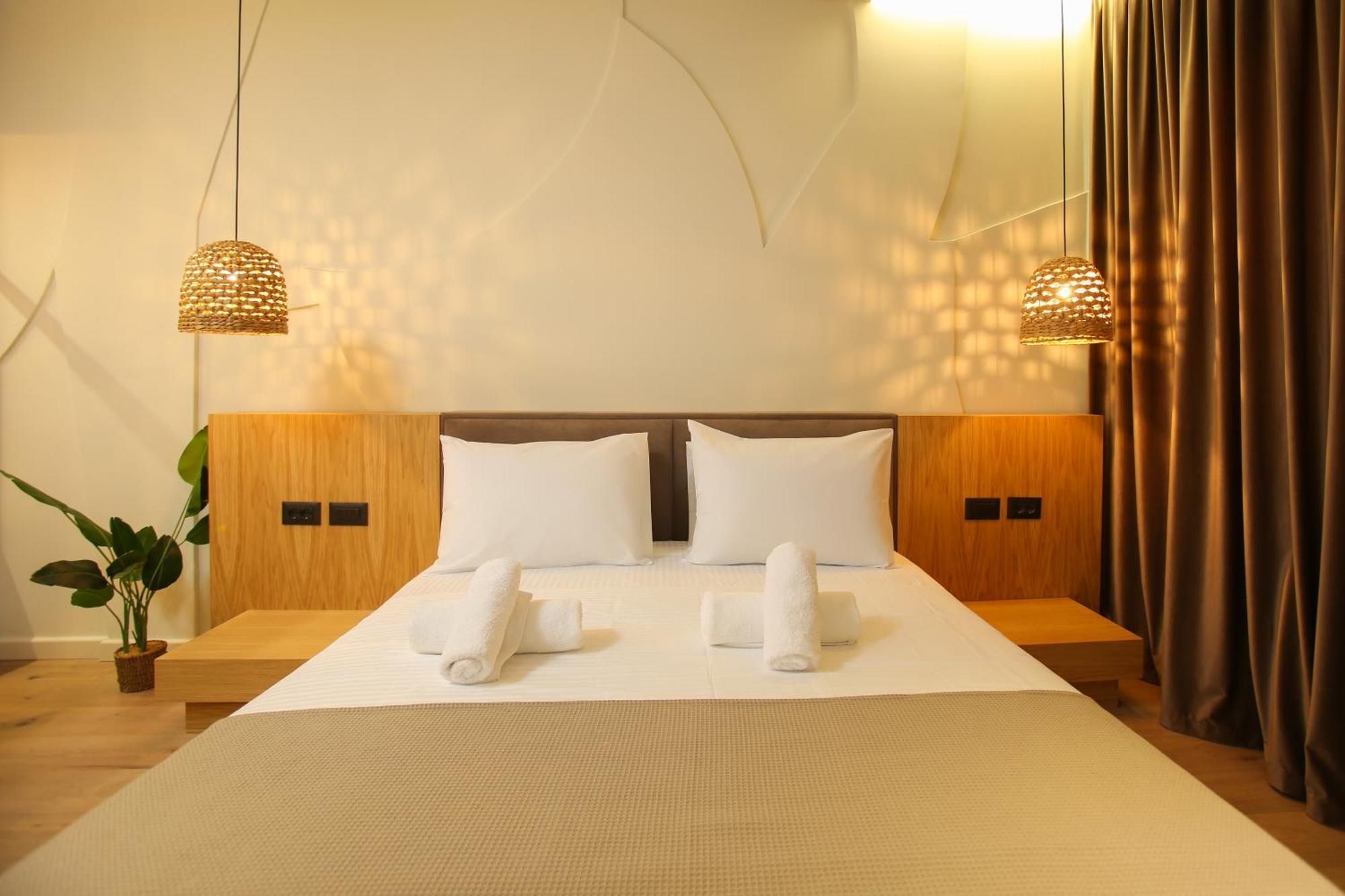 Hotel Brooklyn Vlorë Екстериор снимка