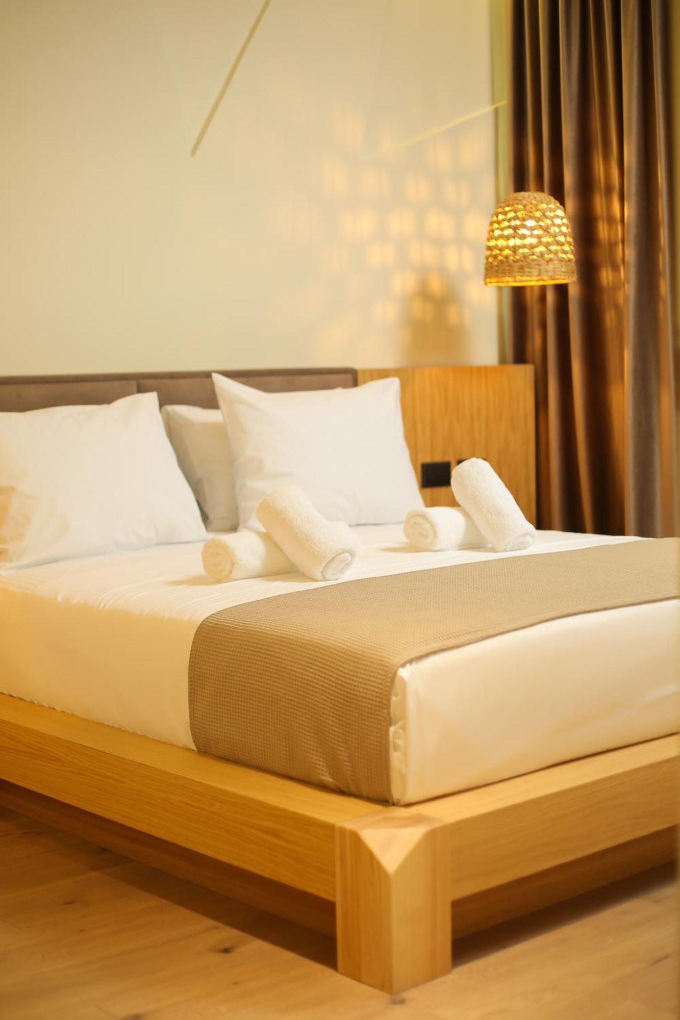 Hotel Brooklyn Vlorë Екстериор снимка